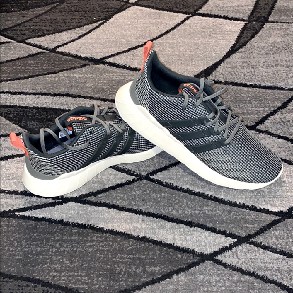 Adidas shoes w/original box